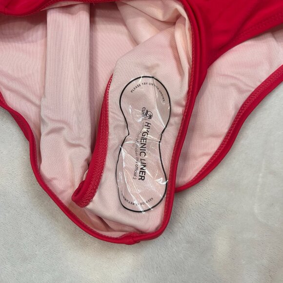 NWT Plunging Ruched One Piece Swimsuit Women Vibrant Red Medium Cupshe - Picture 11 of 16